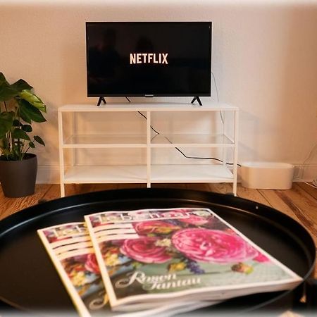 Gemuetlich - 2 Zimmer-Altbau, 24H Check-In Kiel Ngoại thất bức ảnh