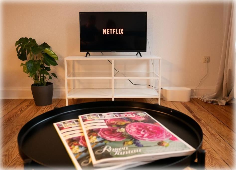 Gemuetlich - 2 Zimmer-Altbau, 24H Check-In Kiel Ngoại thất bức ảnh